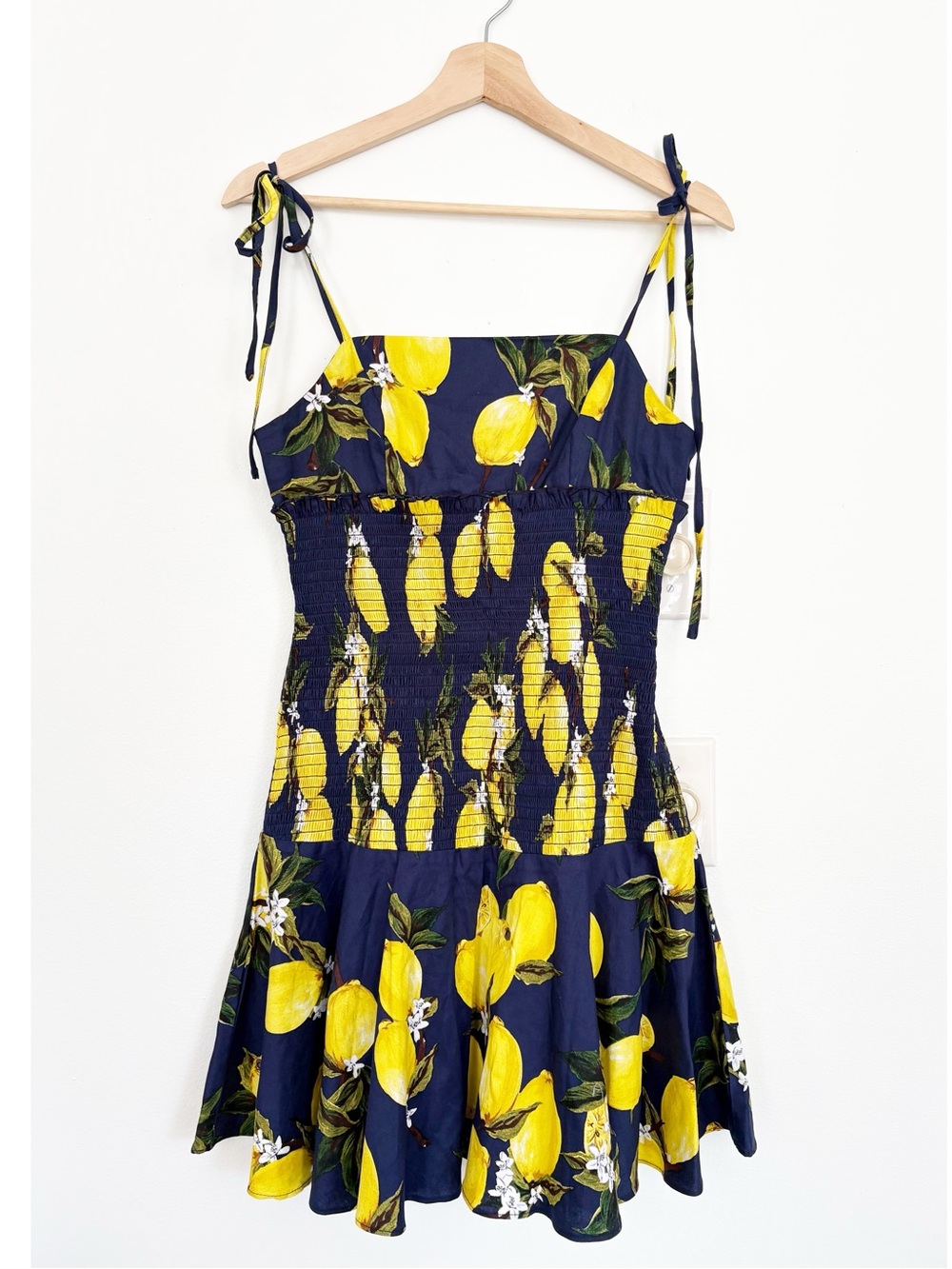 Tuckernuck || English Factory Smocked Lemon Mini Dress Tie Shoulder Navy Small